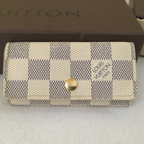 Louis Vuitton Accessories - 🎄SALE❗️🎄 LV Damier Azur 4 Key Holder Case